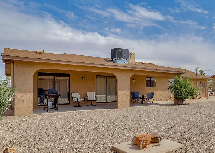 Remodeled Havasu Home: 2 Mi To London Bridge Lake Havasu City