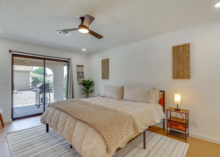 Remodeled Havasu Home: 2 Mi To London Bridge