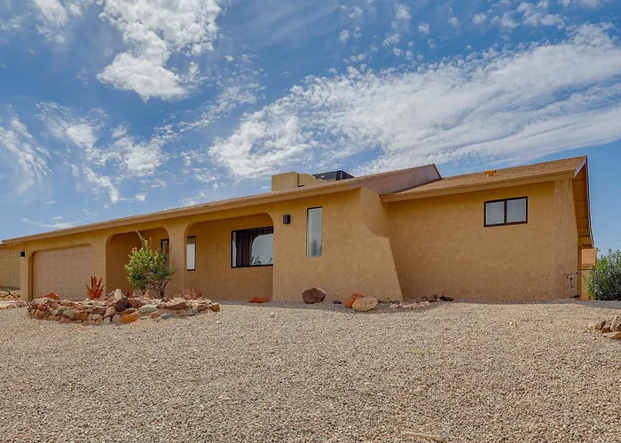 Remodeled Havasu Home: 2 Mi To London Bridge *
