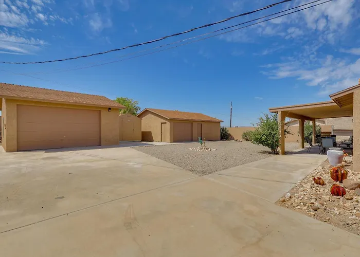 Remodeled Havasu Home: 2 Mi To London Bridge Lake Havasu City